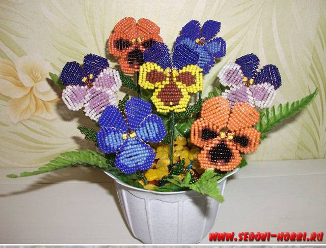 How-to-make-Beads-Pansy-Flower-00-00
