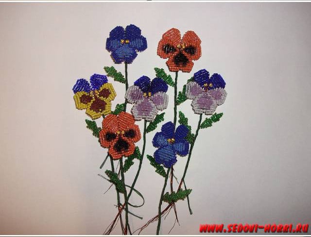 How-to-make-Beads-Pansy-Flower-00-18