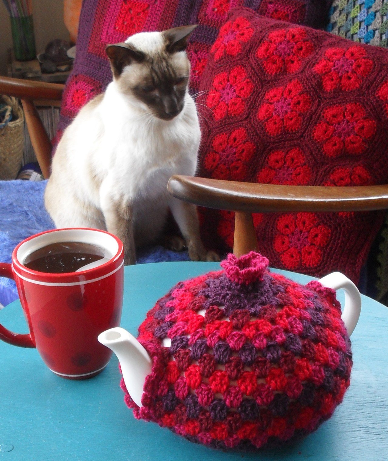 20+ Handmade Tea Cozy with Patterns Page 2 di 3