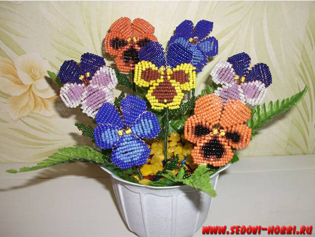How-to-make-Beads-Pansy-Flower-00-25