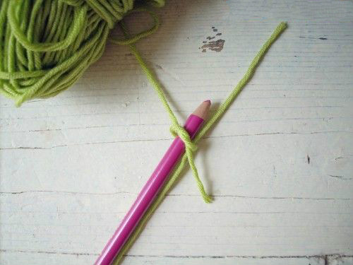 How to DIY Beautiful Yarn Flower- Without Knitting