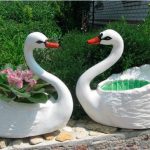 DIY-recycled-plastic-bottle-swan-pot-planter-1