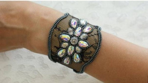 Lace-Beads-Bracelet-All-00-10
