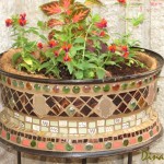 Mosaic-Planter-Using-Old-Wheel-Rim -01