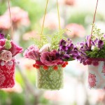 Plastic-Bottle-Vases-Party-Decor-01