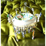 Chairs-With-Recyled-Cans-00-09