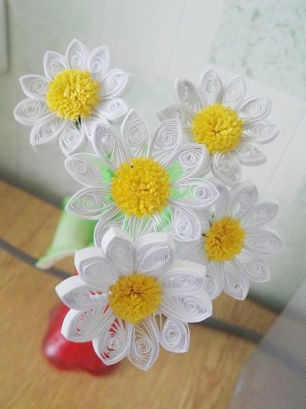 DIY Craft Beautiful Quilling Daisies Decoration