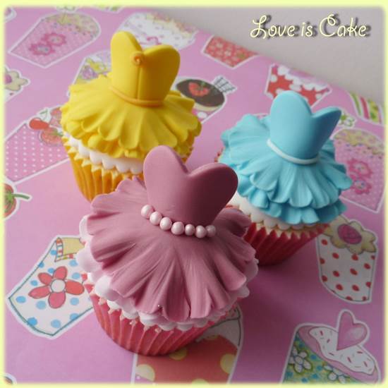 DIY Cute Ballerina Cupcake 