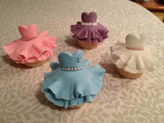 DIY Cute Ballerina Cupcake 