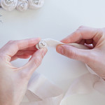 diy-fabric-rosette-bib-necklace-04