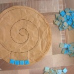 diy-mosaic-stepping-stones-for-the-garden-03