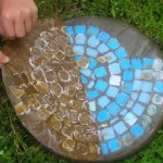 diy-mosaic-stepping-stones-for-the-garden-09