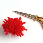 diy-pom-poms-with-a-fork-09