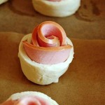 diy-puff-pastry-and-sausage-roses-4