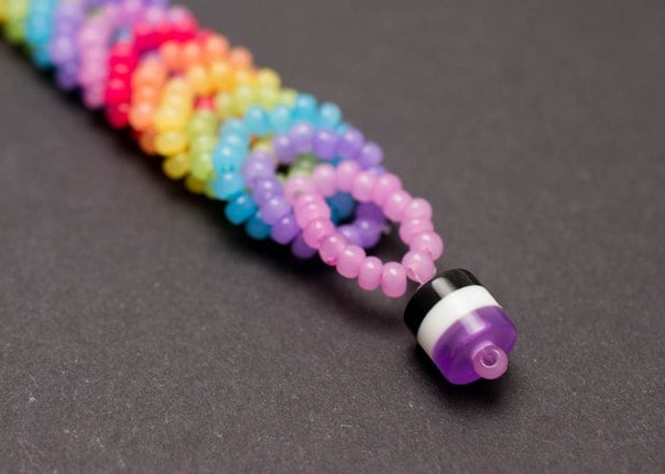 diy-rainbow-color-woven-beaded-bracelet06