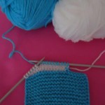 How to Easily Knit Cute Pom-pom Decorated Baby Booties