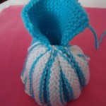 How to Easily Knit Cute Pom-pom Decorated Baby Booties