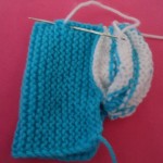 How to Easily Knit Cute Pom-pom Decorated Baby Booties