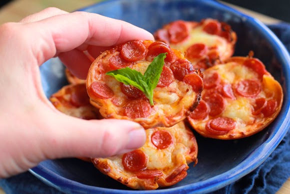 Quick to Make Mini Tortilla-Crust Pepperoni Pizzas