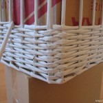 weaving-baskets-with-newspaper-wicker-20