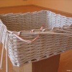 weaving-baskets-with-newspaper-wicker-26