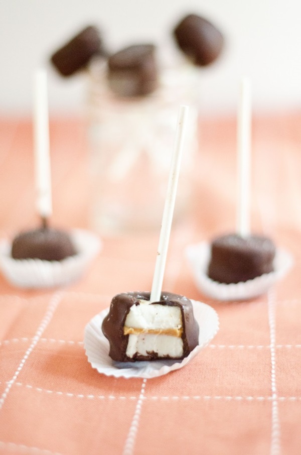diy-chocolate-covered-frozen-banana-and-peanut-butter-bites-1