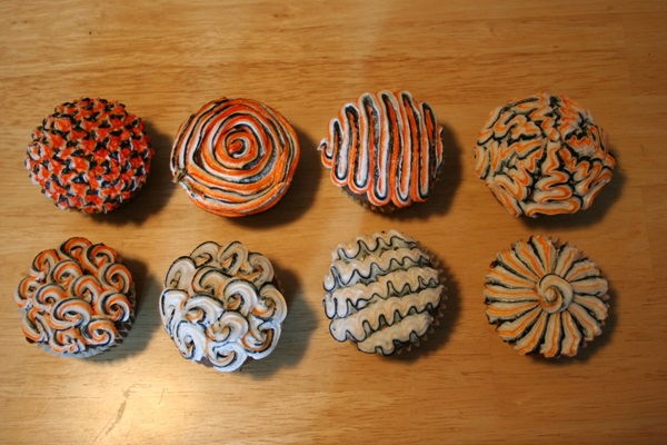 diy-colorful-swirled-cupcakes-14
