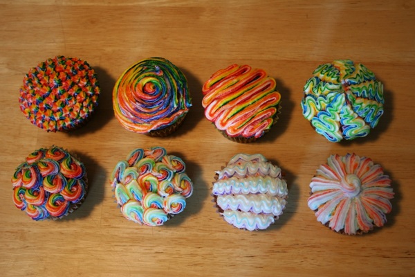 diy-colorful-swirled-cupcakes-15