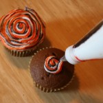 diy-colorful-swirled-cupcakes-9