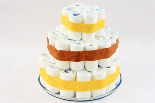 diy-diaper-cake-for-baby-shower-04