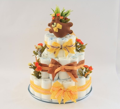 diy-diaper-cake-for-baby-shower-07