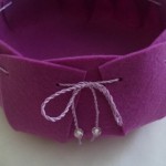 diy-easy-and-practical-felt-basket-09