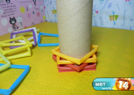 DIY Pencil Holder from Drinking Straws and Toilet Paper Roll