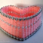 diy-small-heart-shaped-container-with-yarn-9