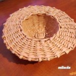 diy-weaving-pretty-hats-from-newspaper-tubes-00-20