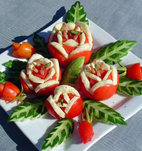 DIY Yummy Tomato and Cheese Flowers Salad