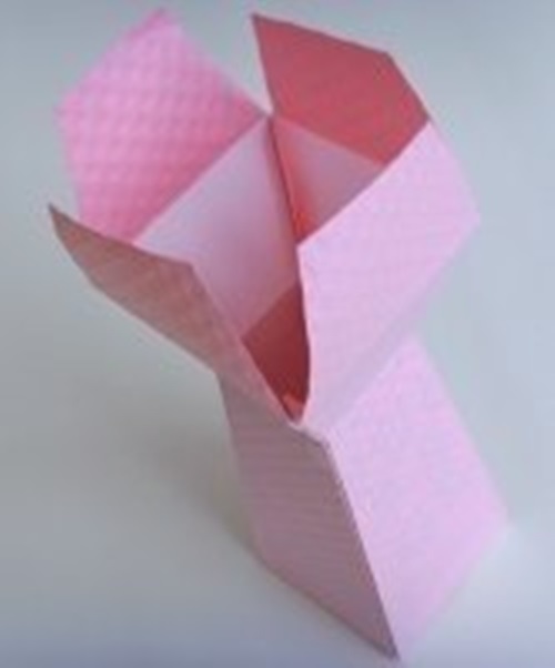 diy-beautiful-paper-flower-vase-04