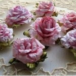 diy-curly-paper-rosettes-01