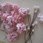 diy-curly-paper-rosettes-20