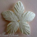 diy-curly-paper-rosettes-25