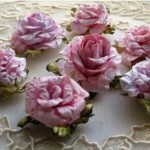 diy-curly-paper-rosettes-32