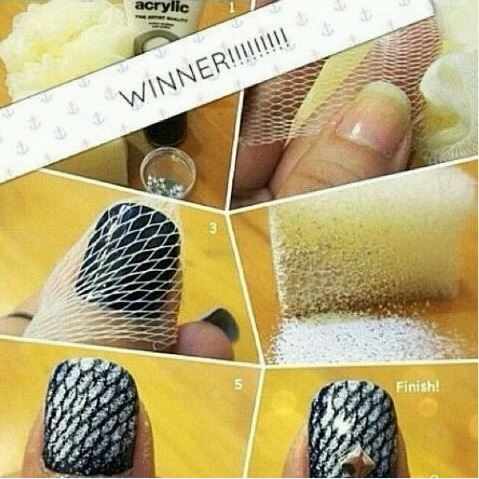 diy-perfect-fishnet-nail-art-using-an-old-loofah2