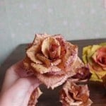 diy-roses-from-autumn-leaves-11