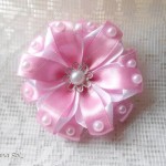 diy-two-tone-ribbon-flower-2