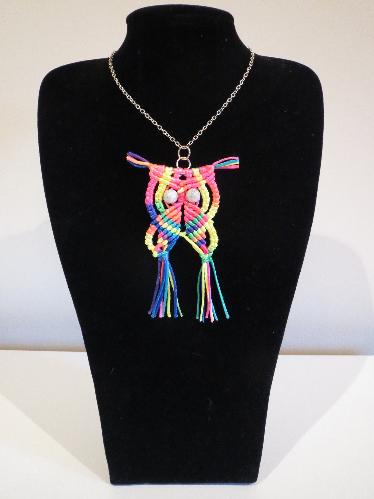 DIY Rainbow Macrame Owl Necklace with Free Pattern 