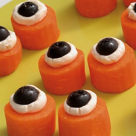 Halloween-Snack-Ideas-edible-eyeballs