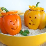 Halloween-Snack-Ideas-lantern-peppers