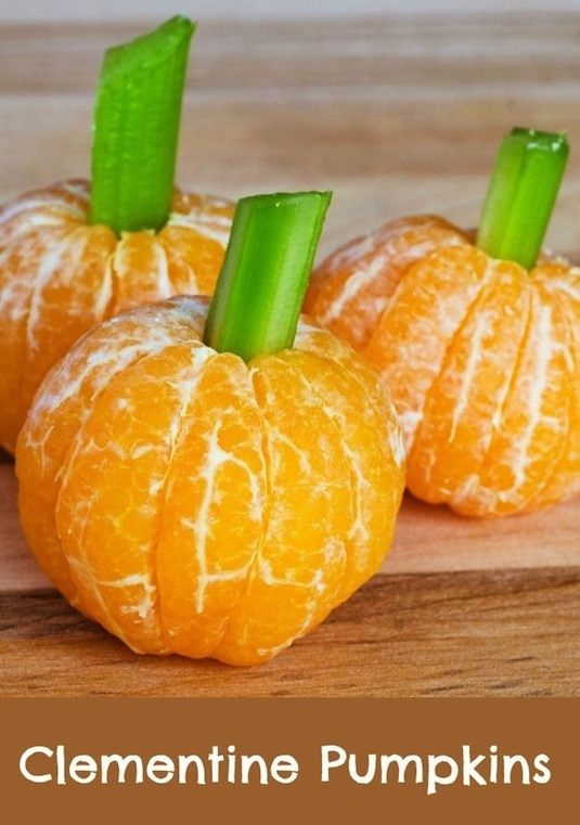 Non-Candy-Halloween-Snack-Ideas-clementine-pumpkins