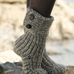 diy-8-knitted-crochet-slipper-boots-free-patterns-1