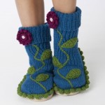 diy-8-knitted-crochet-slipper-boots-free-patterns-4